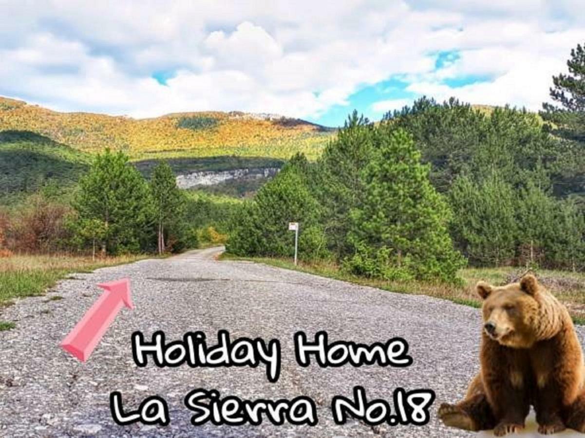 Holiday Home La Sierra Korenica Eksteriør bilde