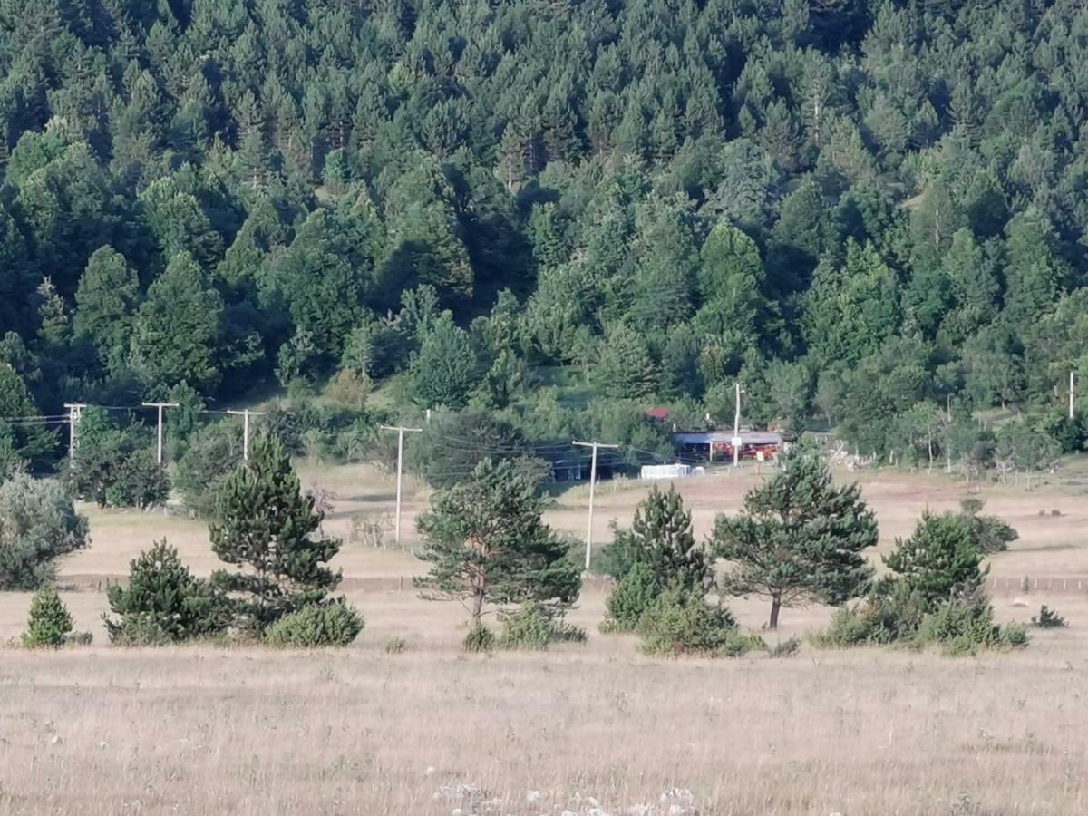 Holiday Home La Sierra Korenica Eksteriør bilde